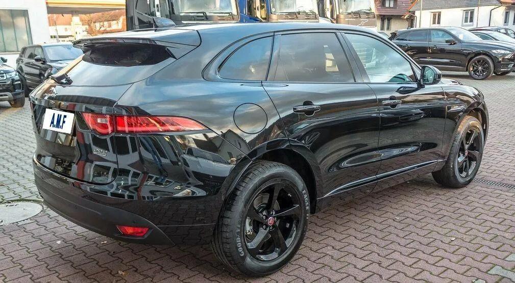 JAGUAR F-Pace 2.0 D 180 CV AWD aut. R-Sport Image 5